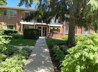 1156 Osterman Ave APT C, Deerfield, IL 60015