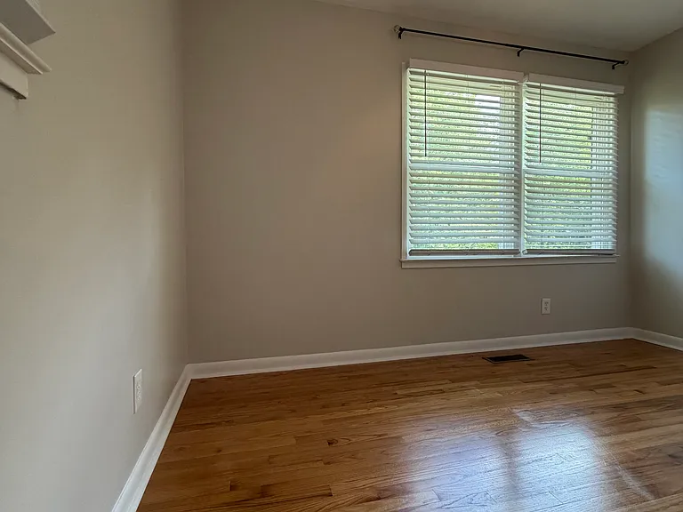 4807 Donvic Dr — Photo 18