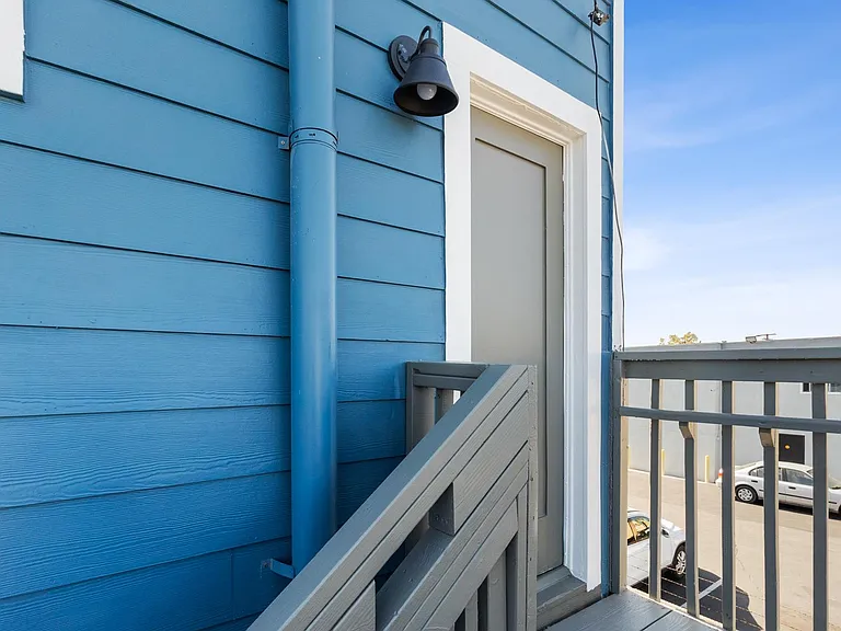 1226 Olive Ave — Photo 22