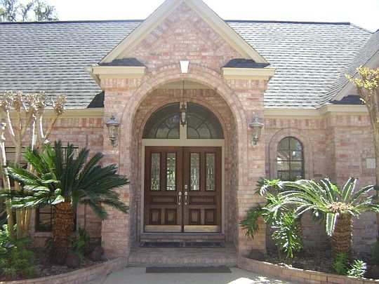 2nd image of 2201 River Valley Dr