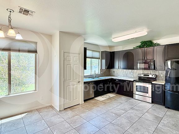 4th image of 11439 N 88th Ln