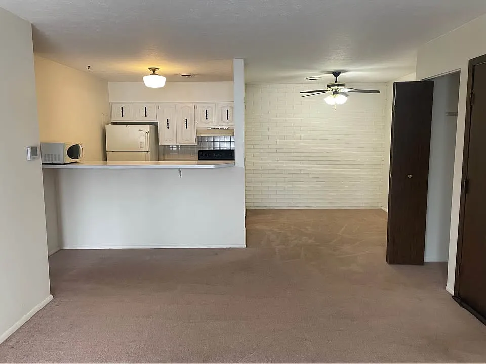 1 bed, 701 sqft, $895 — Photo 1