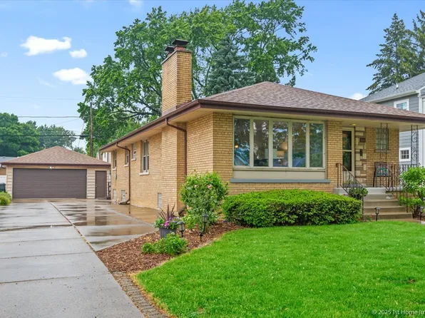 9544 S Avers Ave, Evergreen Park, IL 60805
