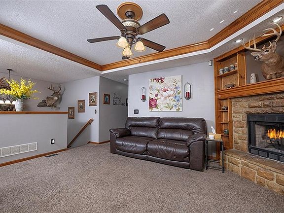 5th image of 15903 Slater Ave