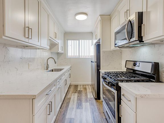 3rd image of 7554 Norton Ave APT 3