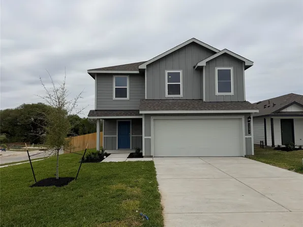 1292 Hickory Grove St, Brenham, TX 77833