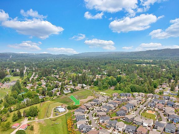 4th image of 377 Zemp Way NE