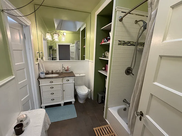 3368 Vaux St — Photo 14