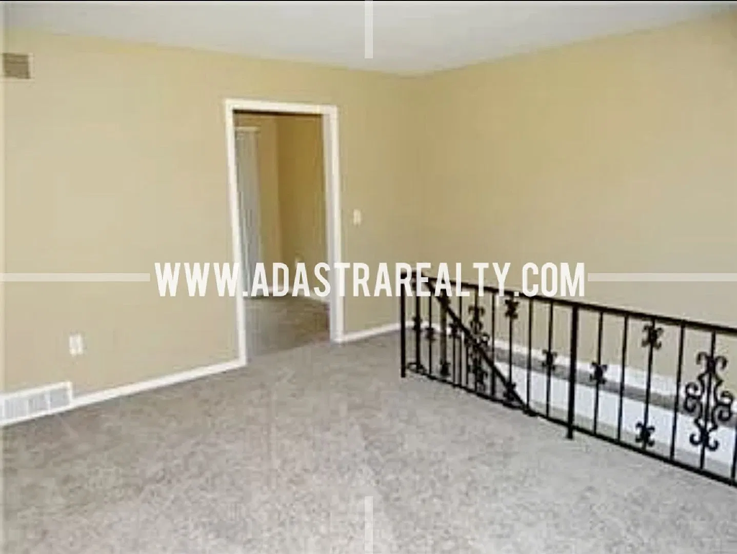 Affordable 3 Bedroom Ranch Home w/Finished Basement in KCMO-Available NOW!! — Photo 2