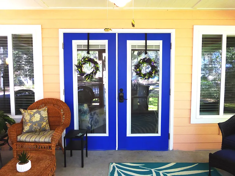 Welcome to Sandy Toes Bungalow! Open Living floor plan makes for a bright and comfortable retreat from the hustle and bustle of the world.