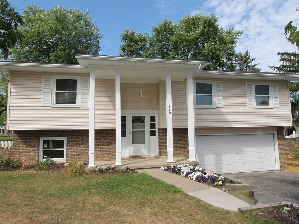 1st image of 449 Pickering Dr