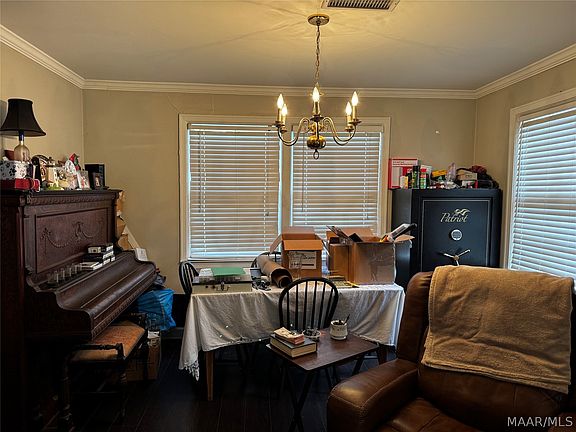 5th image of 2144 Meadow Lane Dr
