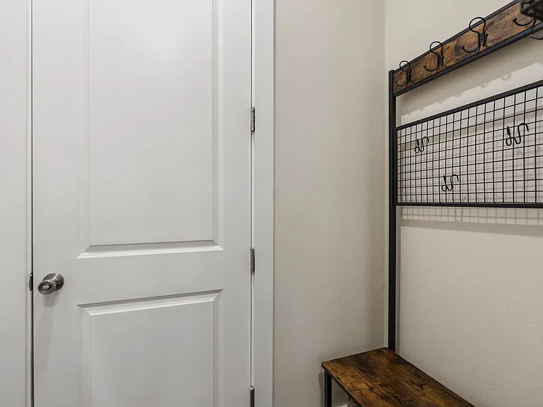4205 Koehler St #B — Photo 27