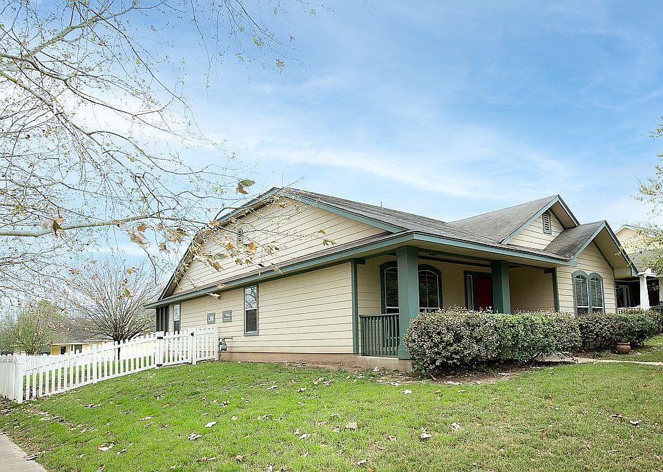 single story corner lot 