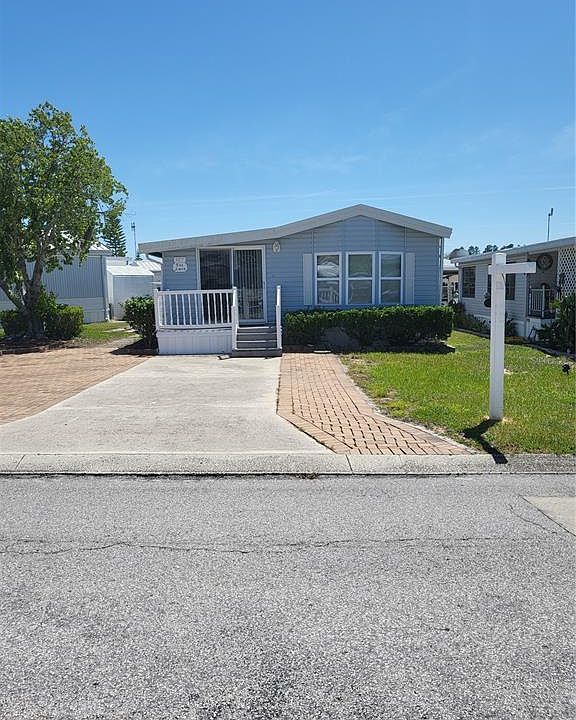 1st image of 427 CENTER CREST BOULEVARD