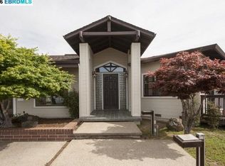 11930 Skyline Blvd, Oakland, CA 94619