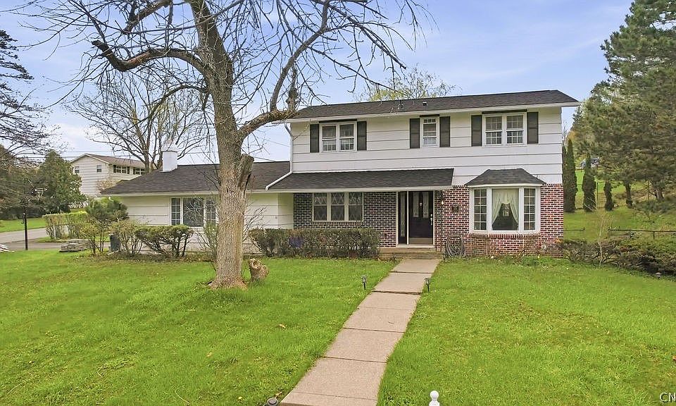 1st image of 216 Cooper Ln