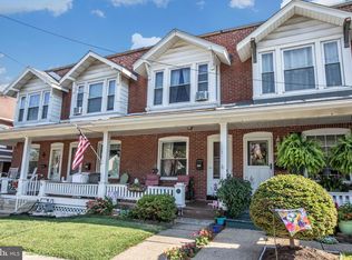 7 W Broad St, Shillington, PA 19607