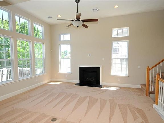 3rd image of 1057 Bay Breeze Dr