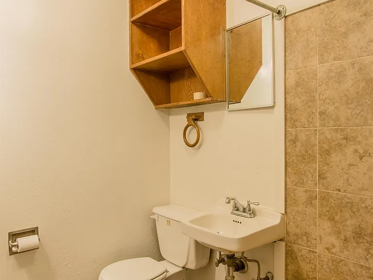 1500 4th Ave #4 — Photo 5