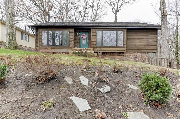 1st image of 815 S Antler Dr