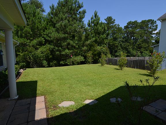 3rd image of 213 Savannah River Dr