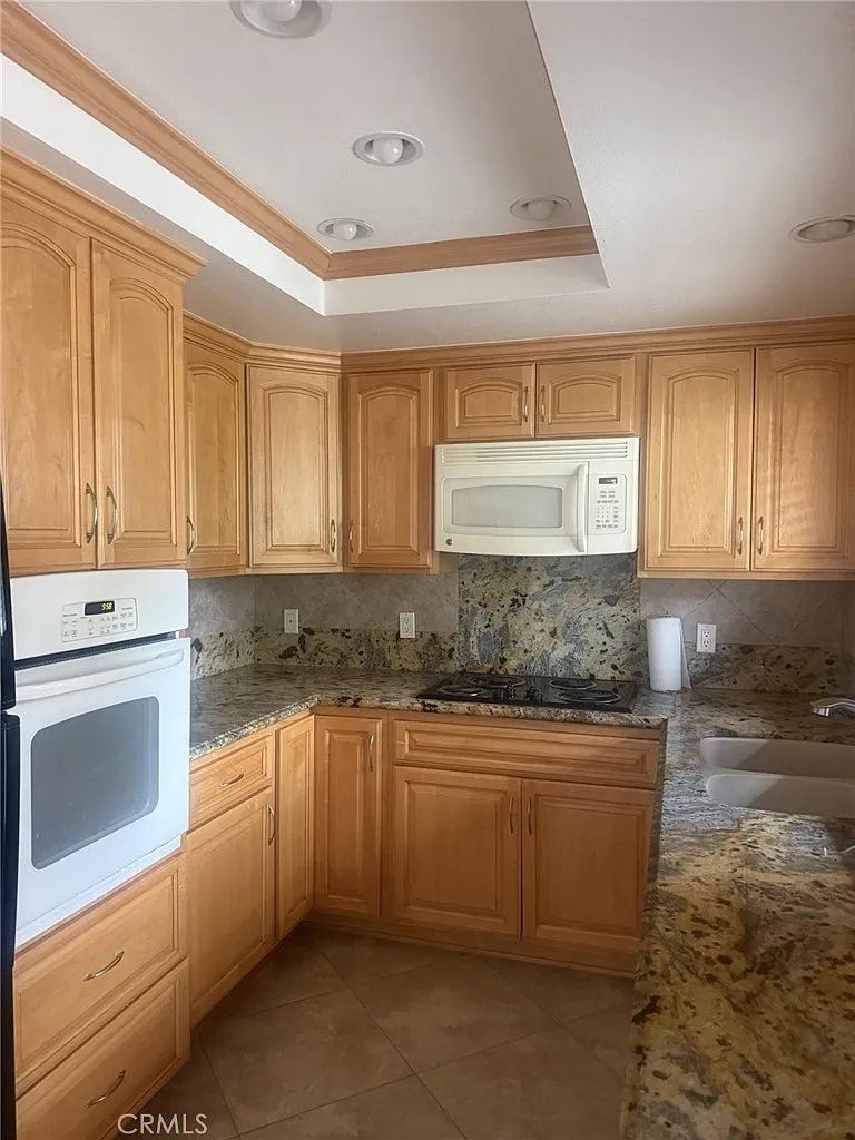 2 bed, 953 sqft, $2,800 — Photo 4
