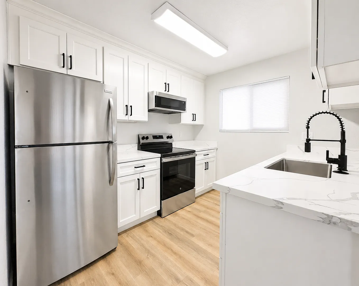 Monte Vista Apartments — Photo 2