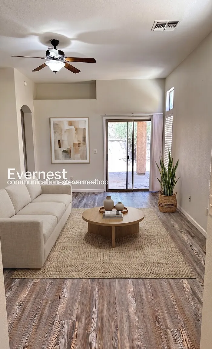 2 bed, 2.0 bath, 1044 sqft, $1,600 — Photo 2