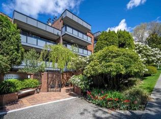 1405 W 15th Ave #404, Vancouver, BC V6H 3R2