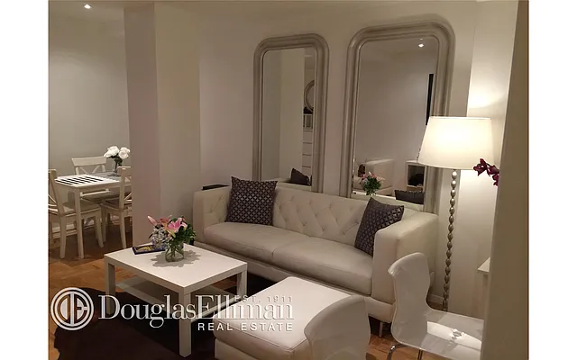Rented by Douglas Elliman | media 22