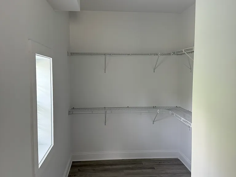 408 Blackford St #A — Photo 3