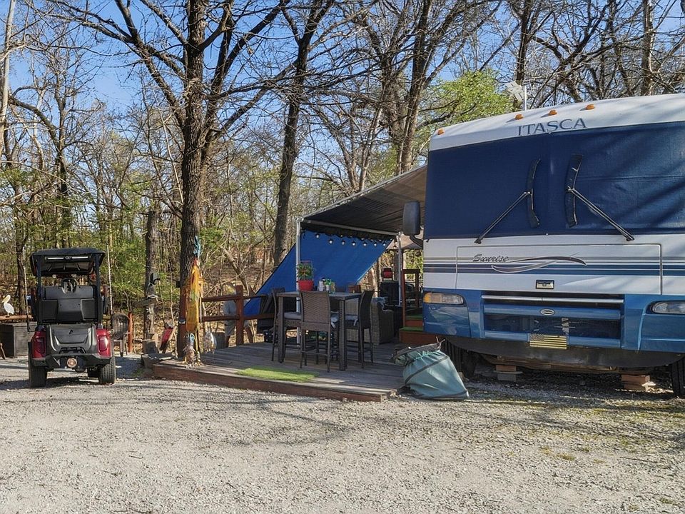 2nd image of 33635 Dock R Rd