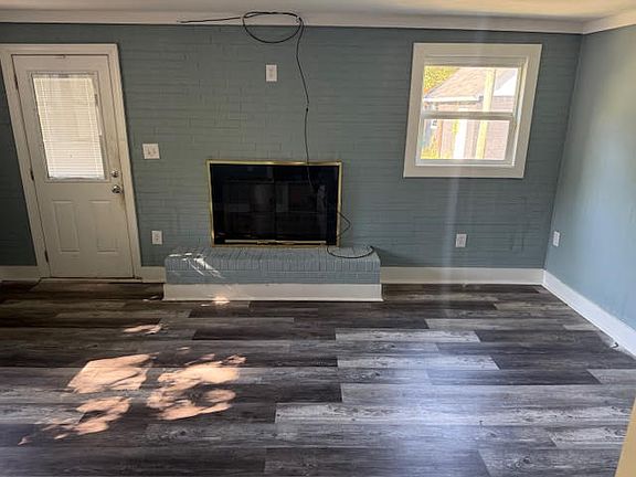 3rd image of 1807 Dinwiddie Ave