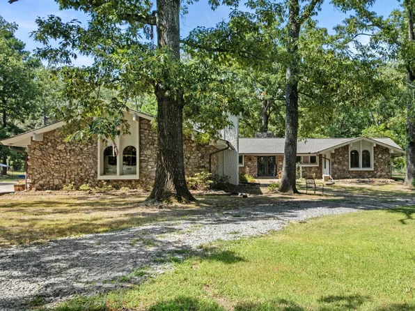 2201 River Rd, Redfield, AR 72132