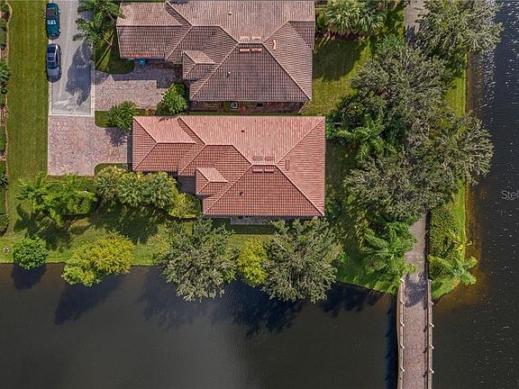 3rd image of 11946 Gennaro Ln
