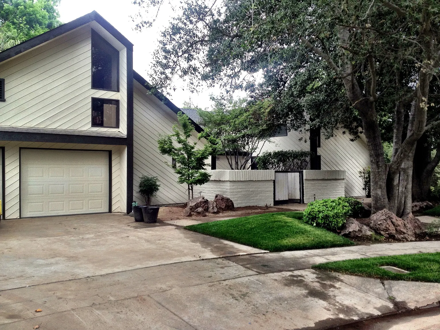 3222 W Menlo Ave photo 1