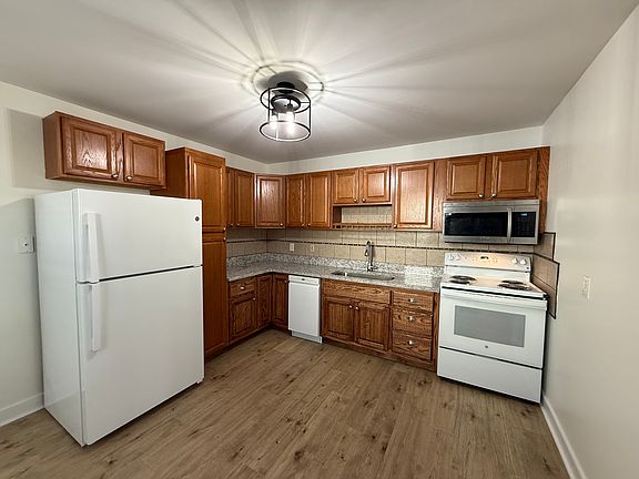 2nd image of 7197 Marimel Ln