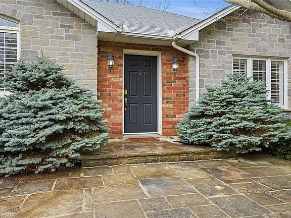 4th image of 65 Jerseyville Rd E