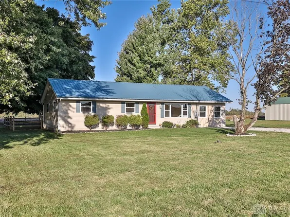 1384 Osborn Rd, Wilmington, OH 45177