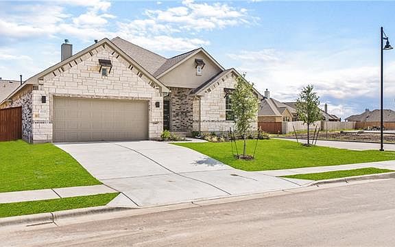 2nd image of 117 Texon Dr