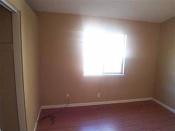 3rd image of 864 Prather Ct