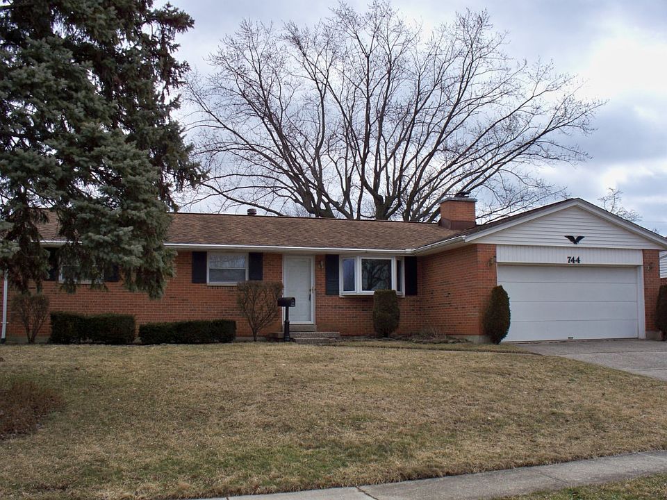 1st image of 744 Paula St