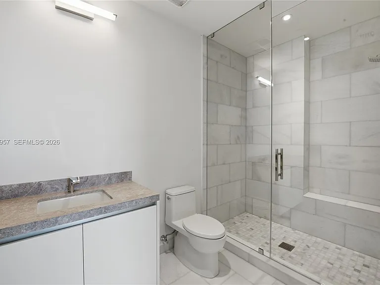 175 SE 25th Rd #3104 — Photo 32