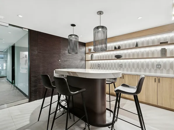 400 East 67th Street image 27 of 29