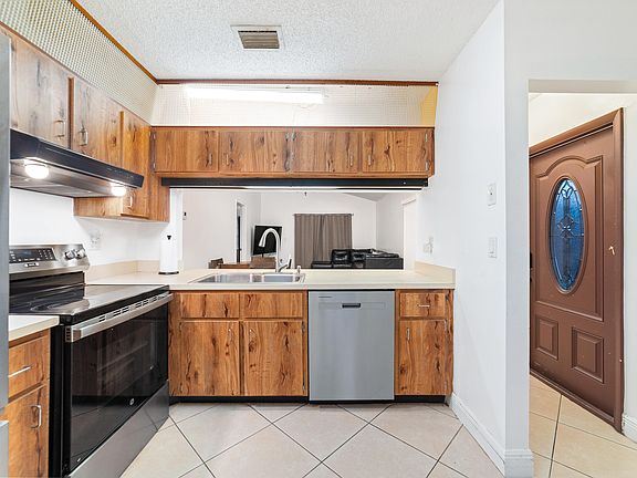 2nd image of 5358 Bonky Court