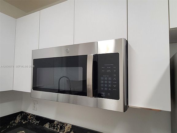 5th image of 4165 SW 67th Ave APT 112B