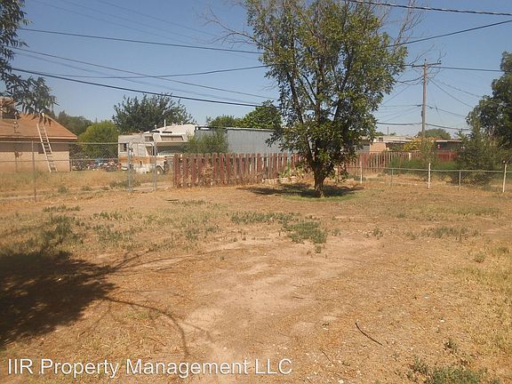 2nd image of 1606 S Jackson Dr