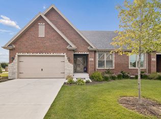 8801 Willow Ln, Mokena, IL 60448