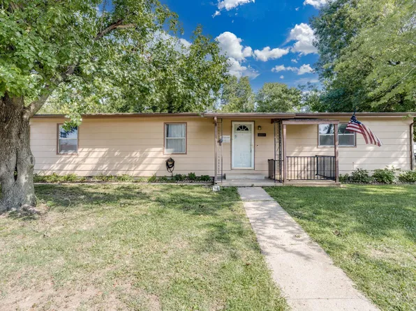 1304 W 1st Ave, El Dorado, KS 67042